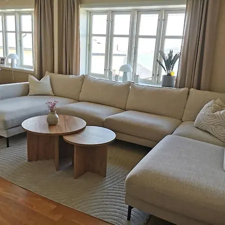 Cozy City House, Free Parking, Central, Terrace, Playground Ålesund