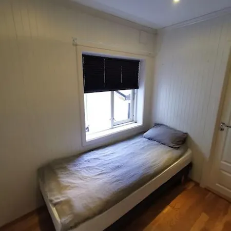 Cozy City House, Free Parking, Central, Terrace, Playground Feriehus *