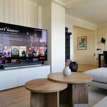 Cozy City House, Free Parking, Central, Terrace, Playground Feriehus Ålesund