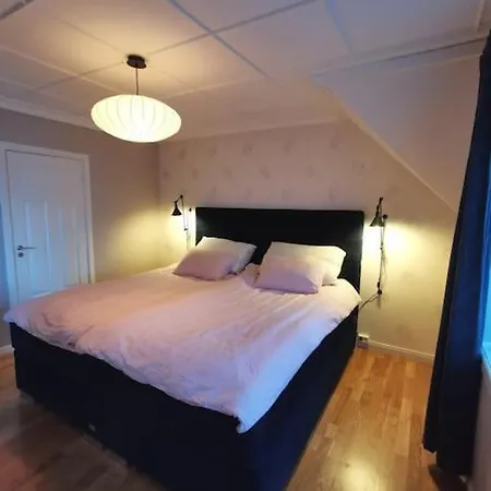 Nyaraló Cozy City House, Free Parking, Central, Terrace, Playground Ålesund