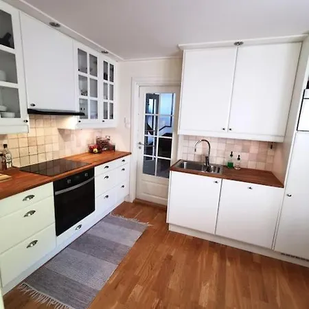 Cozy City House, Free Parking, Central, Terrace, Playground Ålesund